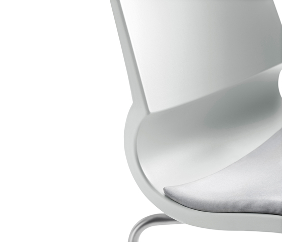 Ricciolina 4 legs with seat cushion | Sillas | Maxdesign