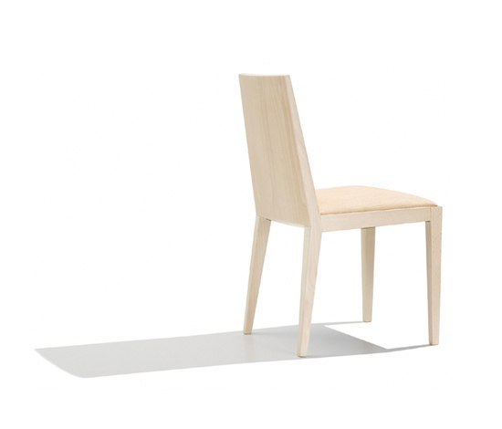 Lynn SI 7137 | Chairs | Andreu World