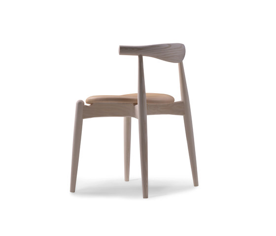 CH20 Elbow Chair | Chaises | Carl Hansen & Søn