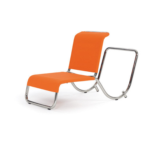 Dia Chair (Position 2) | Sillones | ClassiCon