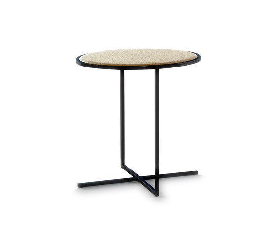 Holy Day D50 upholstered | Tables d'appoint | viccarbe