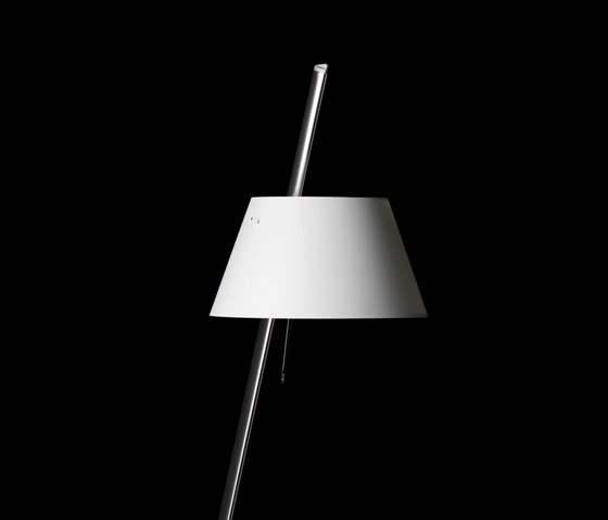 Sinclina Floor lamp | Free-standing lights | Metalarte