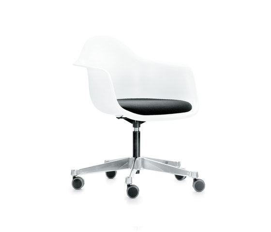 Eames Plastic Armchair PACC | Chaises de bureau | Vitra