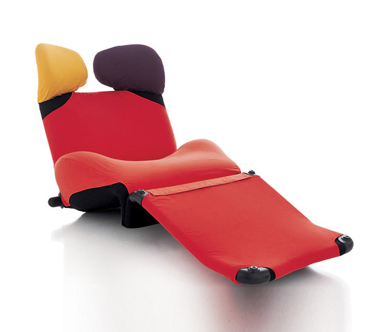 111 Wink by Cassina | Chaise longues