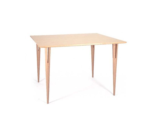 Table with split legs | Mesas comedor | Bruno Mathsson International