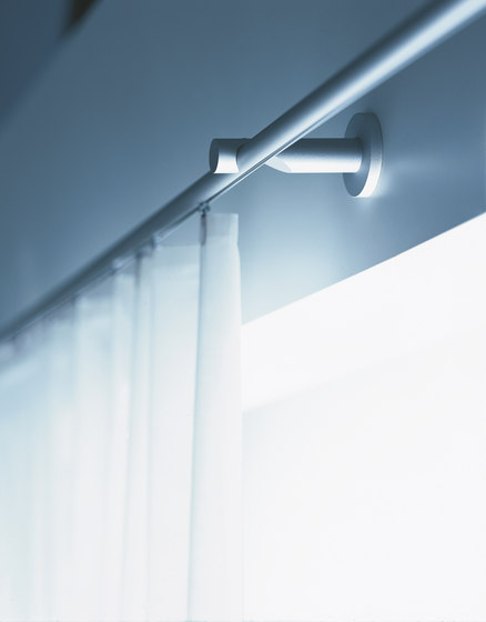 Profil 18 curtain system | Wall fixed systems | Rosso
