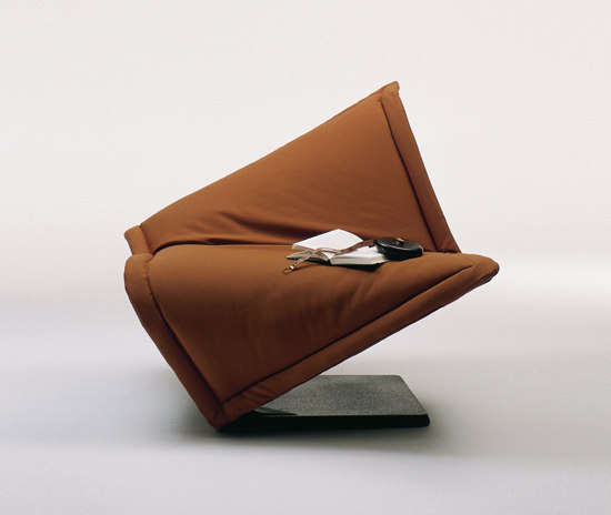 Flying Carpet | Armchairs | PHILIP