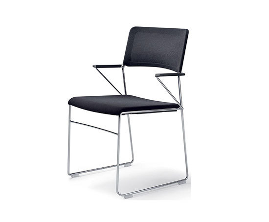 outline chair with armrests | Sillas | Wiesner-Hager