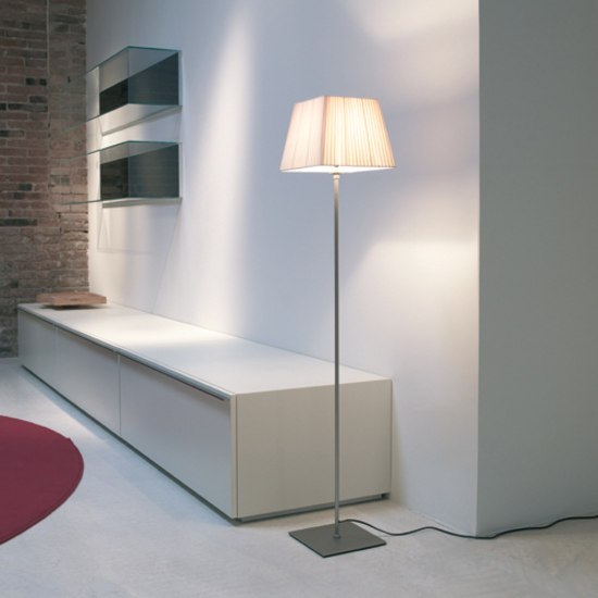 Cotton R floor lamp | Free-standing lights | Marset