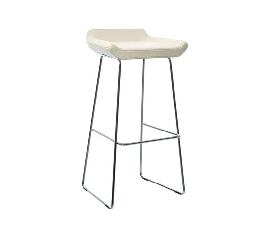 Happy higher bar stool | Bar stools | Swedese