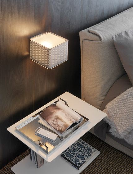 Lounge Lampada da parete | Lampade parete | FontanaArte