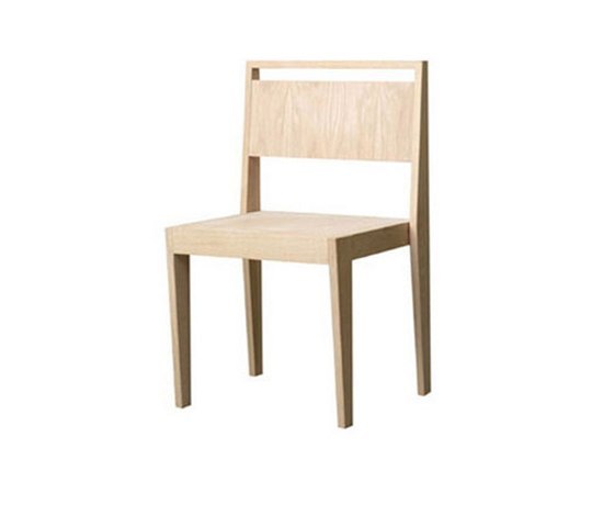 De Luca Chair | Chaises | Casala