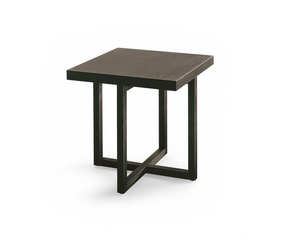 Yard Petite table | Tables d'appoint | Poliform