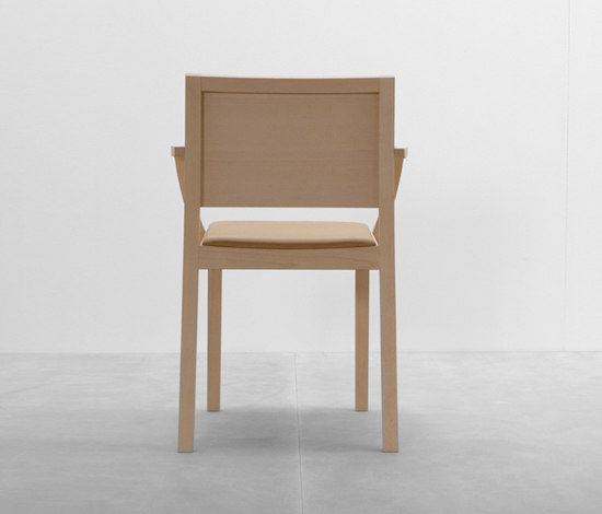 ST3N-AP | Chairs | HUSSL