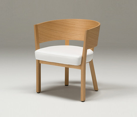 Tosai armchair | Stühle | Conde House