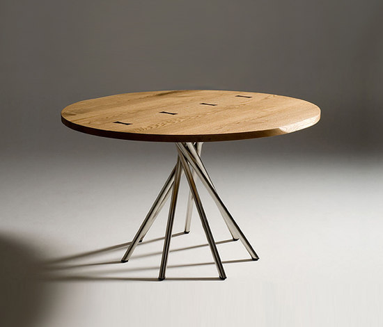 Tosai round table | Dining tables | Conde House