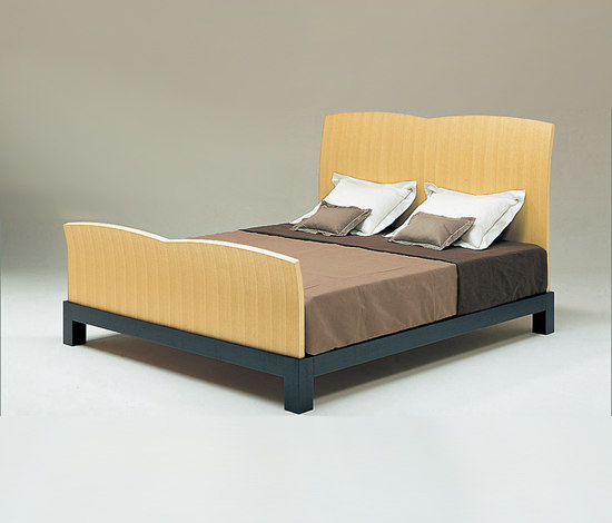 Cubis coeur bed | Lits | Conde House
