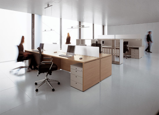 XL System | Desks | Fantoni