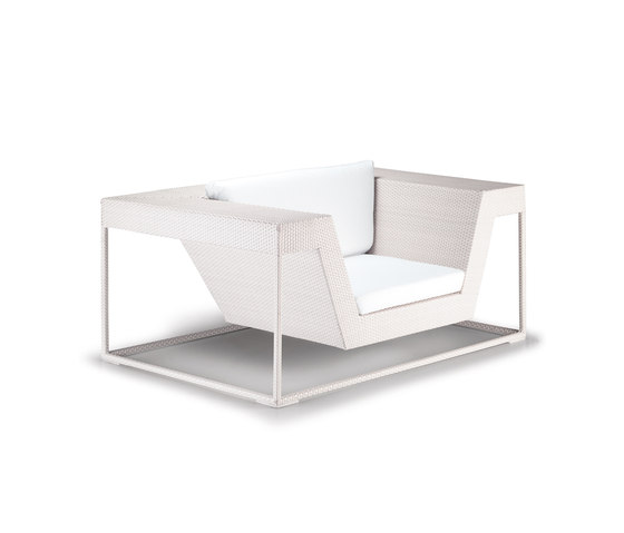 Zofa Lounge chair XXL | Armchairs | DEDON