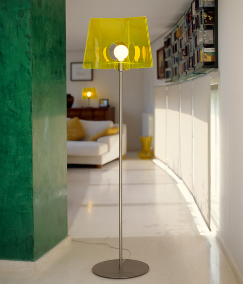 Fluo floor lamp | Lampade piantana | almerich