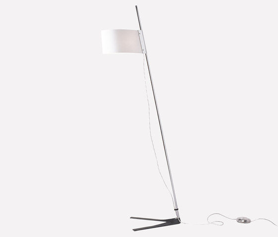 Proxima floor lamp | Free-standing lights | almerich