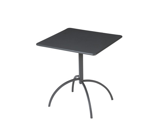 Segno | 852 | Bistro tables | EMU Group