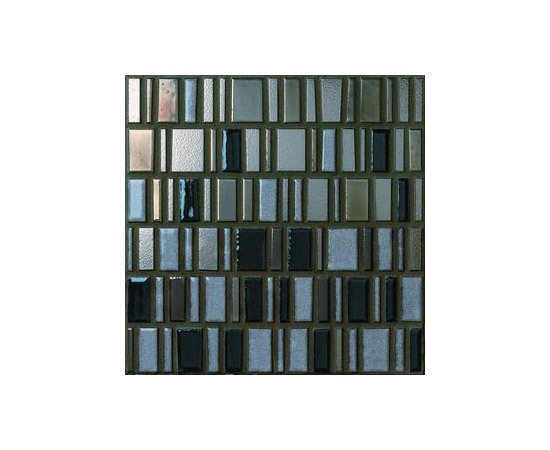 Medium Metal Anthracite 30x30 | Ceramic mosaics | Settecento