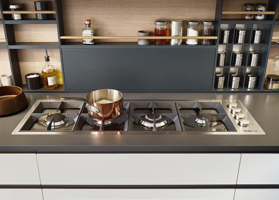 My Planet with integrated handle | Fitted kitchens | Poliform
