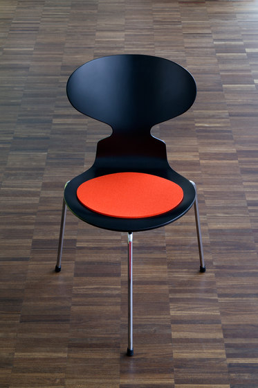 Seat cushion Jacobsen Ant | Cojines para sentarse | HEY-SIGN