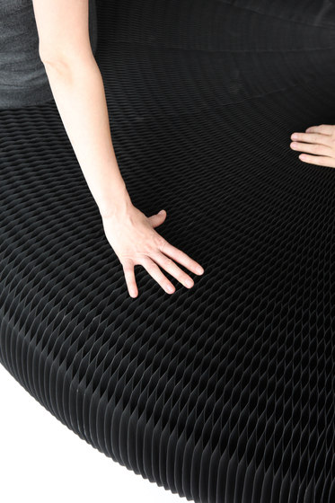 softseating | black paper softseating lounger | Seating islands | molo
