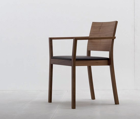 ST4N-0AP | Chairs | HUSSL
