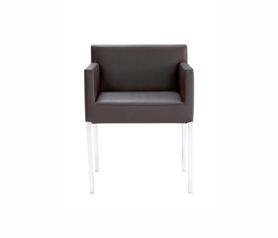 Luca | Carver Chair | Chairs | Ligne Roset