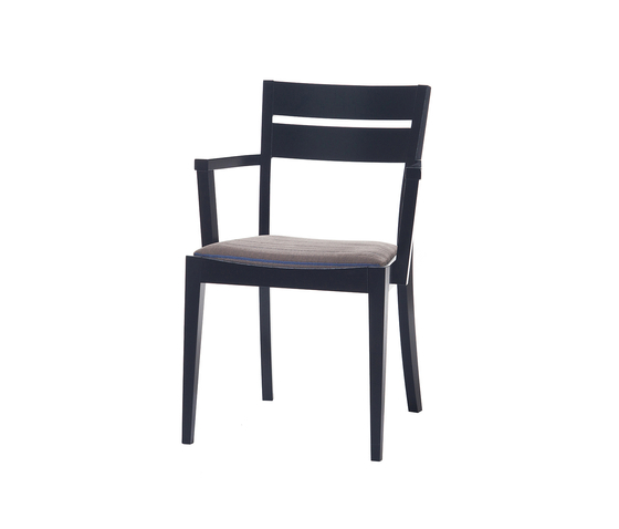 Udine chair | Chaises | TON A.S.