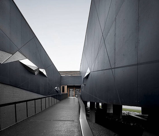 concrete skin | Nationalparkzentrum Hohe Tauern Mittersill | Fassadensysteme | Rieder