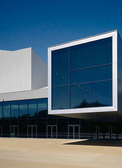 concrete skin | Opera House Bregenz | Systèmes de façade | Rieder