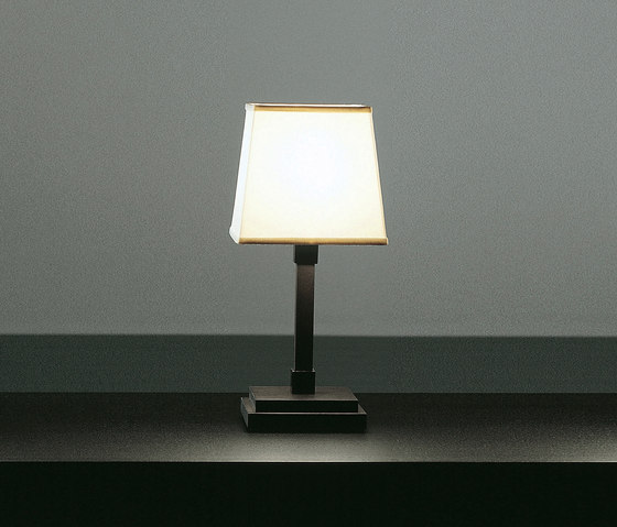 Garlan Uno Table lamp | Table lights | Meridiani