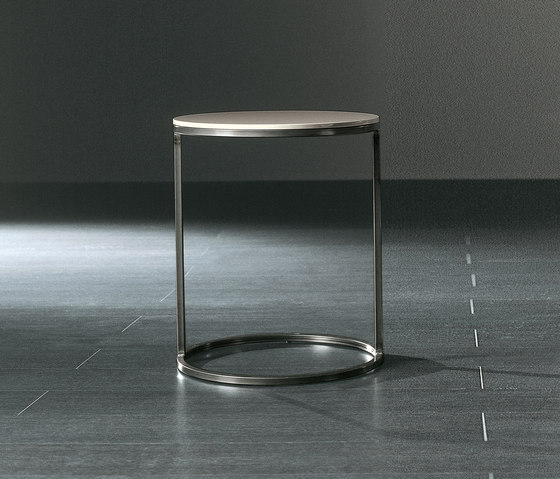 Pek Low Table UNO | Tables d'appoint | Meridiani