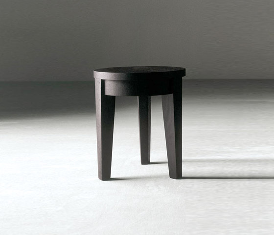 Stewart Low Table | Tables d'appoint | Meridiani