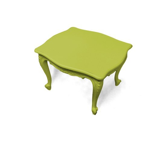Plastic Fantastic salon table | Beistelltische | JSPR