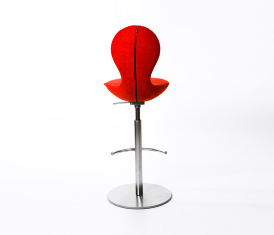 Eight™ | Bar stools | Variér Furniture
