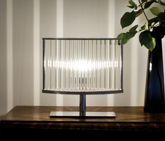 Stilio table lamp brushed | Lampade tavolo | Licht im Raum