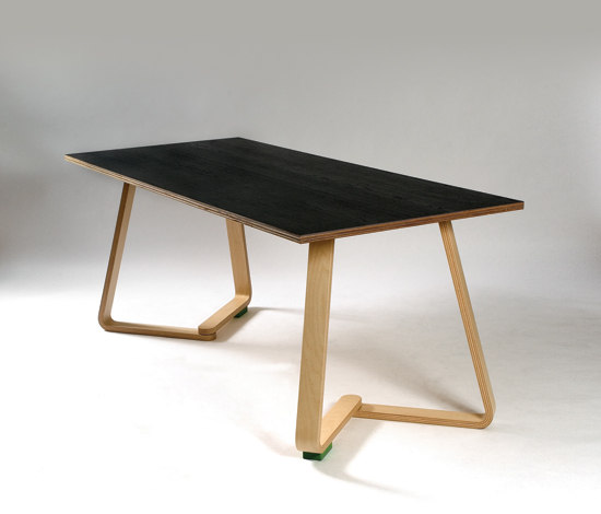 Twin C Dining Table | Dining tables | Green Furniture Concept