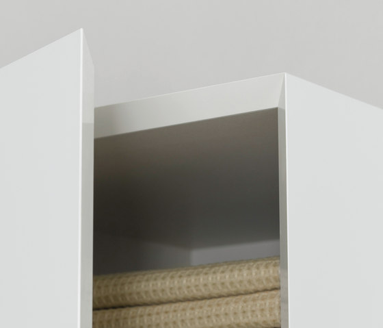 BetteRoom Tall cupboard | Wall cabinets | Bette