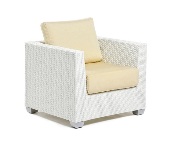 Giada lounge chair | Armchairs | Varaschin