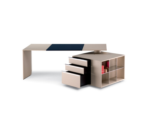 C.E.O. Cube Desk | Bureaux | Poltrona Frau