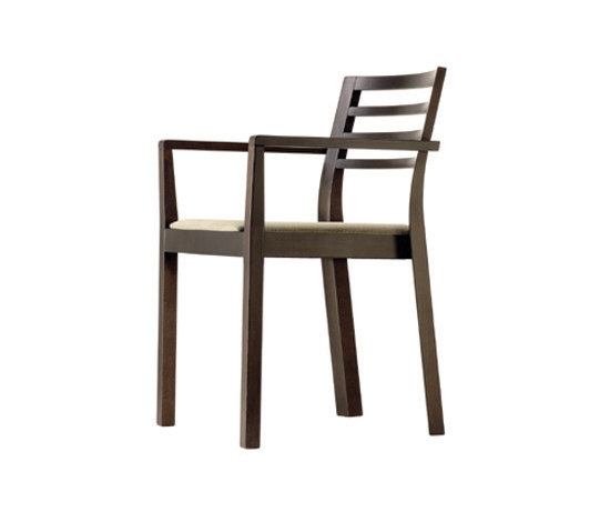 489 PF | Chairs | Thonet