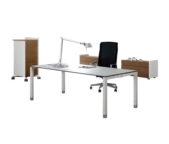 TriASS furniture range | Desks | Assmann Büromöbel