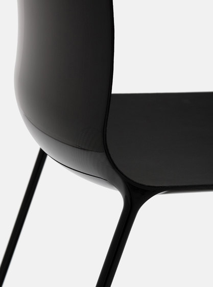 Surface Chair | Chaises | Established&Sons