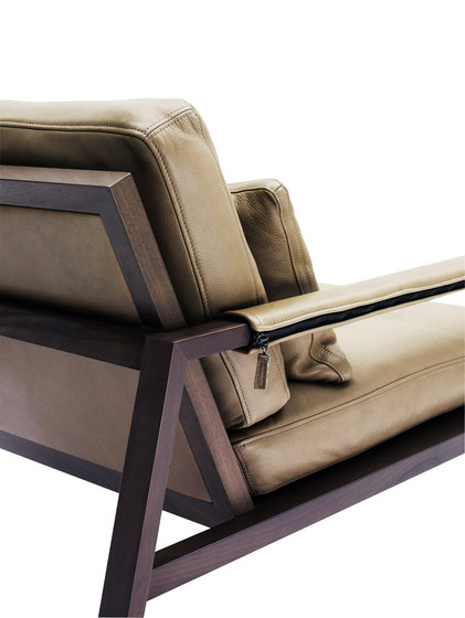 Bohème Lounge Chair | Armchairs | Neue Wiener Werkstätte