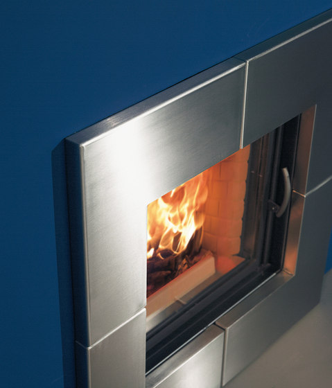 Irony Fireplace 2 | Fireplace inserts | Austroflamm
